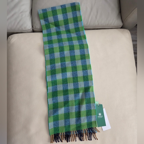 NWT - Lacoste Adult 100% Wool Three Crocodiles Scarf & Hat Set - Picture 6 of 11